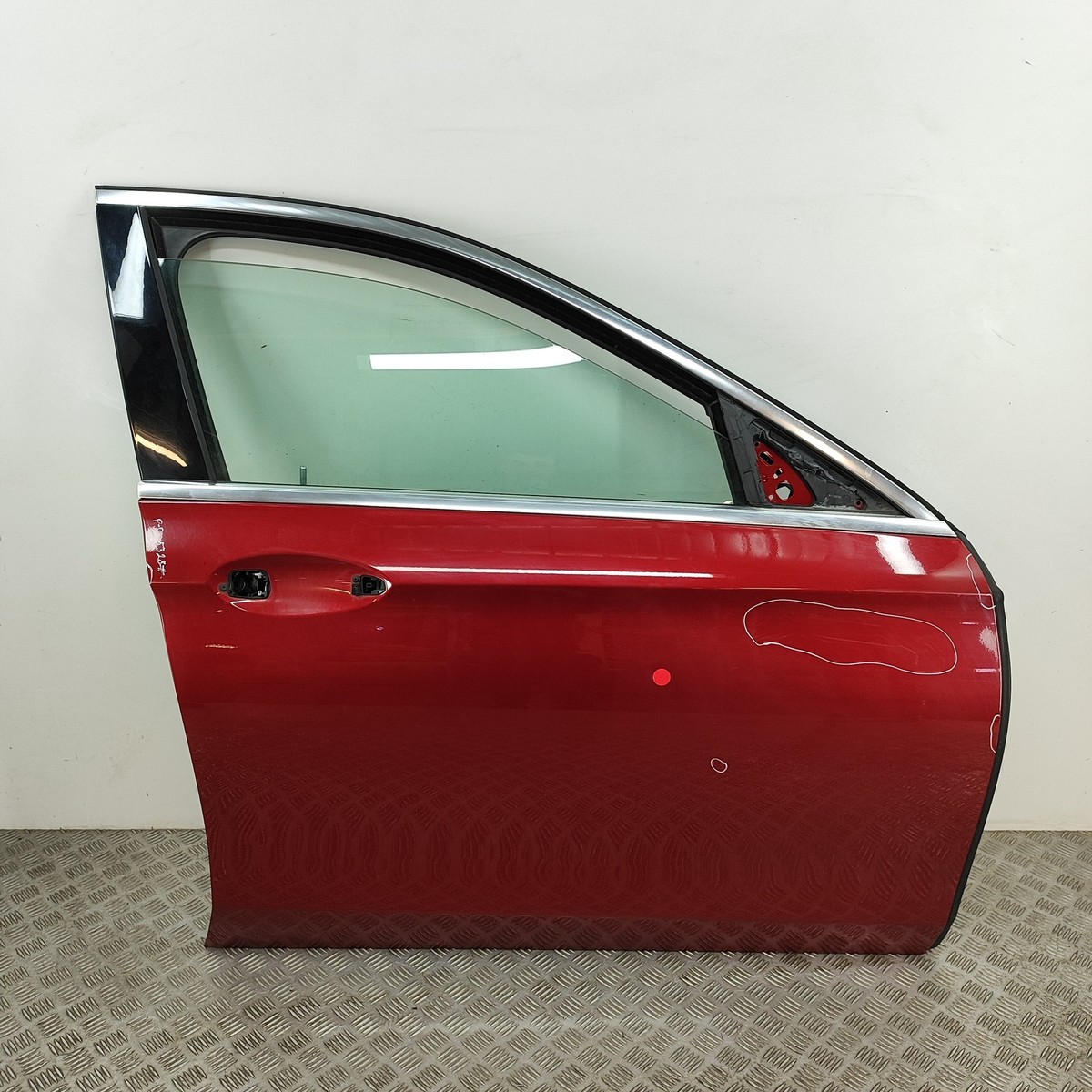 Cánh Cửa Trước Phải Mercedes-Benz E Mã phụ tùng A2137200205