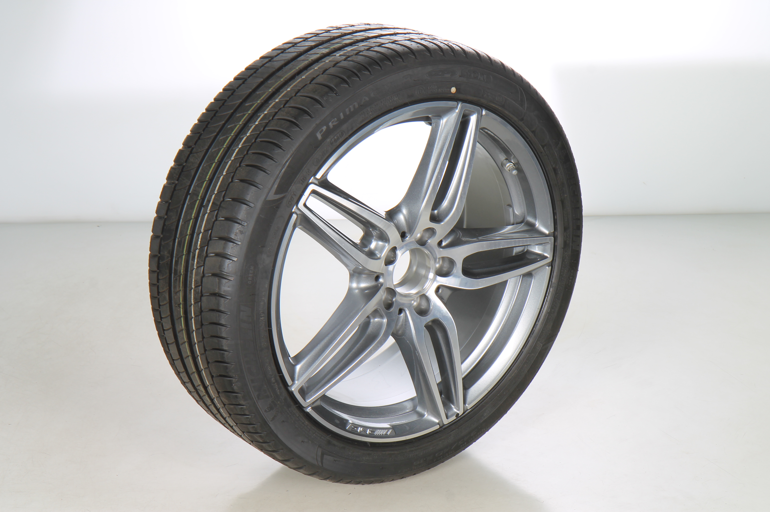 Lazang Mercedes-Benz E Mã phụ tùng A2134012000