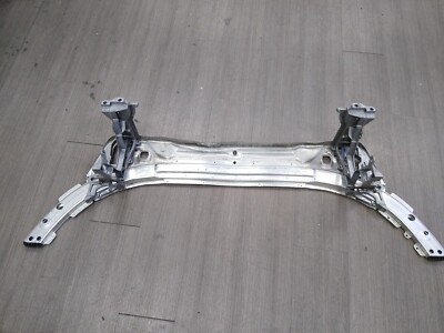 Khung Xương Đỡ Giàn Nóng Két Nước Mercedes-Benz E Mã phụ tùng A2136206300