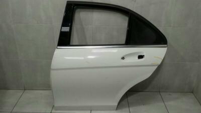 Cánh Cửa Sau Trái Mercedes-Benz C Mã phụ tùng A2047300105