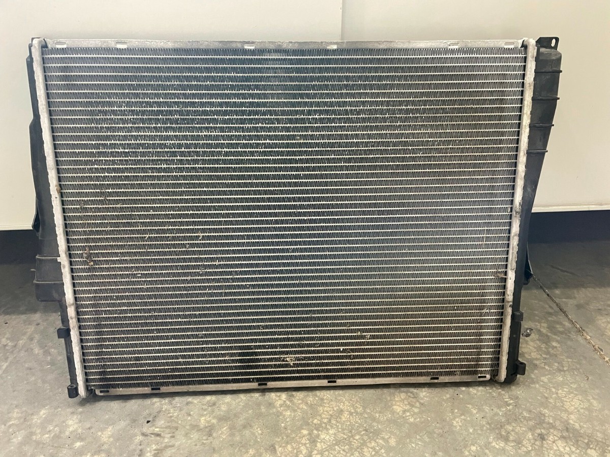 Két Nước Bmw Seri 3 Mã phụ tùng 17119071518