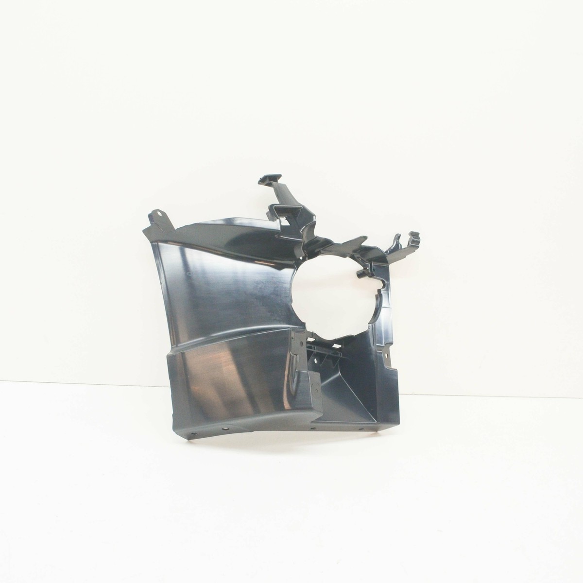 Giá Bắt Đèn Gầm Phải - Bản Sport Bmw Seri 3 Mã phụ tùng 51118054164