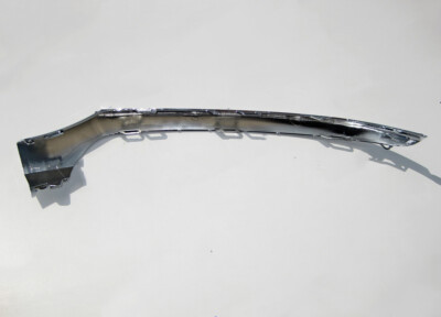 Nẹp Mạ Cản Trước Trái Mercedes-Benz C Mã phụ tùng A2058851374