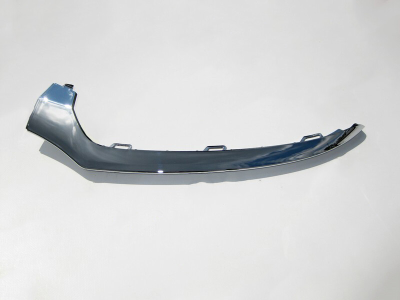 Nẹp Mạ Cản Trước Trái Mercedes-Benz C Mã phụ tùng A2058851374