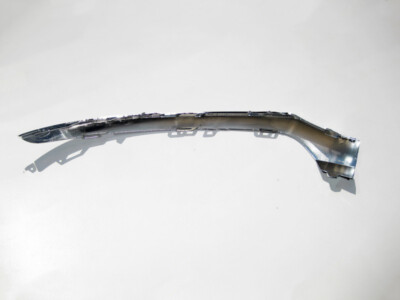 Nẹp Mạ Cản Trước Phải Mercedes-Benz C Mã phụ tùng A2058851474