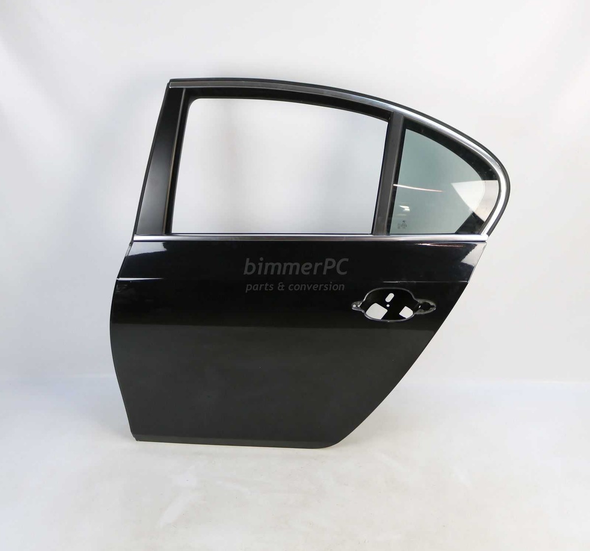 Cánh Cửa Sau Trái Bmw Seri 5 Mã phụ tùng 41527202341