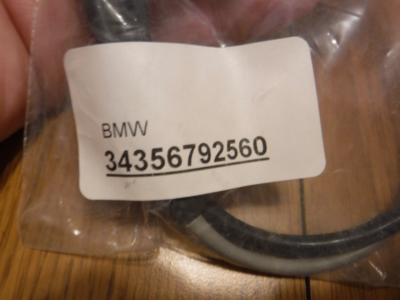 Cảm Biến Abs Sau Bmw Seri 3 Mã phụ tùng 34356792560