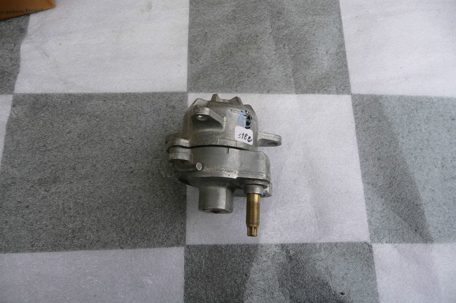 Cụm Tăng Dây Curoa Tổng Không Puly Mercedes-Benz MB Mã phụ tùng A1112000670