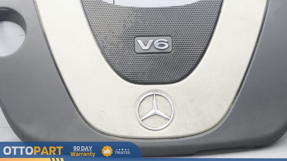 Nắp Trang Trí Khoang Động Cơ Mercedes-Benz SLK Mã phụ tùng A2720101067