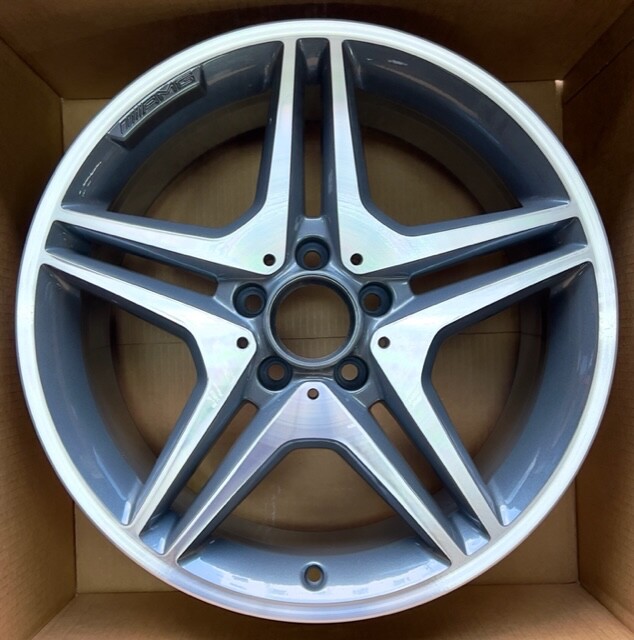 Lazang 18 Mercedes-Benz CLA Mã phụ tùng 1764010302