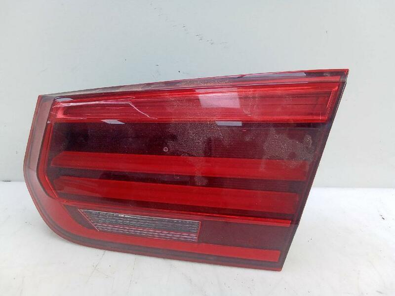 Đèn Hậu Miếng Trong Trái Có Led Bmw Seri 3 Mã phụ tùng 8736912007
