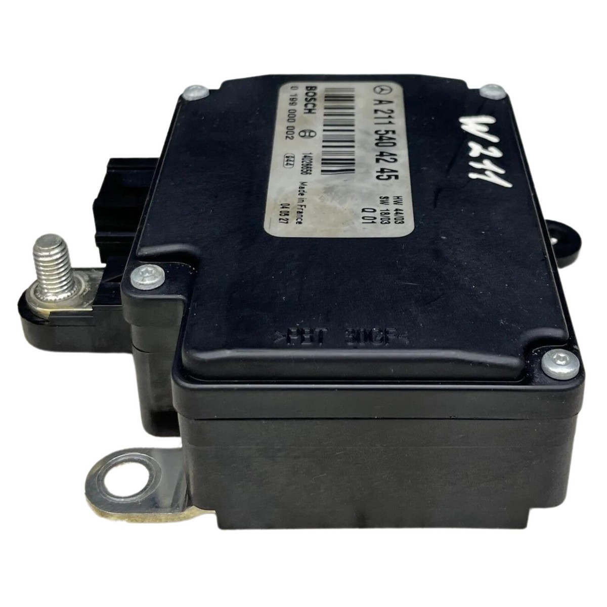 Hôp Điều Khiển Điện Nạp Ắc Quy Mercedes-Benz E Mã phụ tùng A2115404245