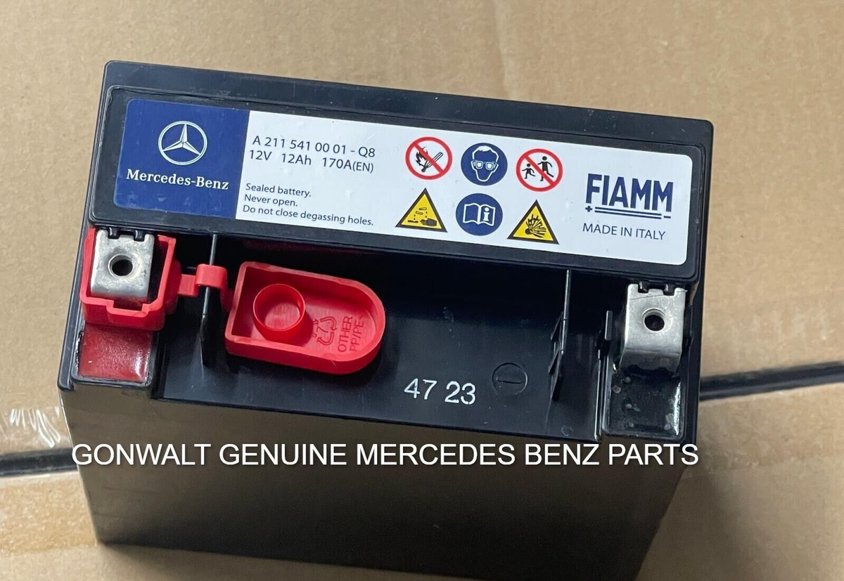 Bình Ắc Quy Phụ Mercedes-Benz E Mã phụ tùng A2115410001
