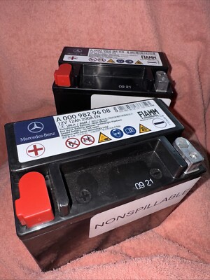 Bình Ắc Quy Phụ Mercedes-Benz E Mã phụ tùng A0009829308