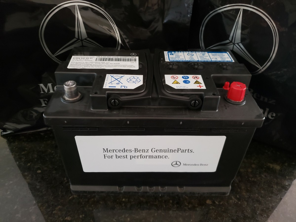 Bình Ắc Quy Phụ Mercedes-Benz E Mã phụ tùng A001982270828