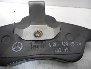 Má Phanh Trước Mercedes-Benz MB Mã phụ tùng a0024203920