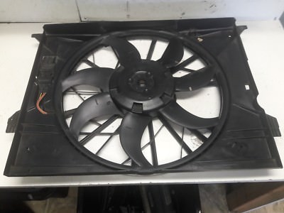 Quạt Gió Động Cơ Mercedes-Benz E Mã phụ tùng A2115000693