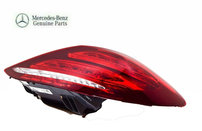 Đèn Hậu Phải Mercedes-Benz C Mã phụ tùng A2059060457