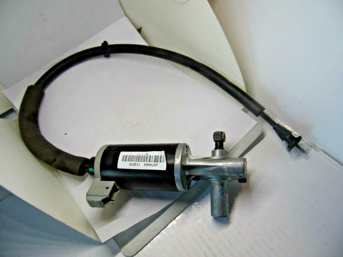 Láp Trong Phải 35 X 32 X 42 Ford Escape OEM FD-3-526