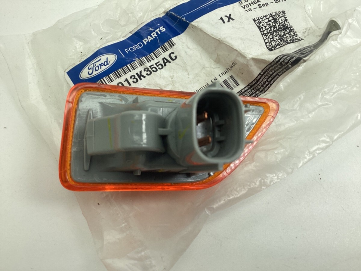 Đèn Xin An Tai Xe Trái Ford Ranger Mã phụ tùng AB3913K355AC