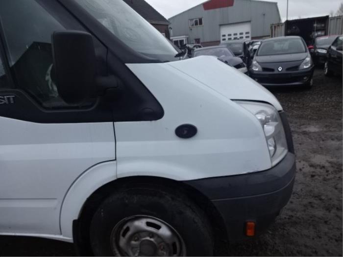 Tai Xe Phải Ford Transit Mã phụ tùng 1560697