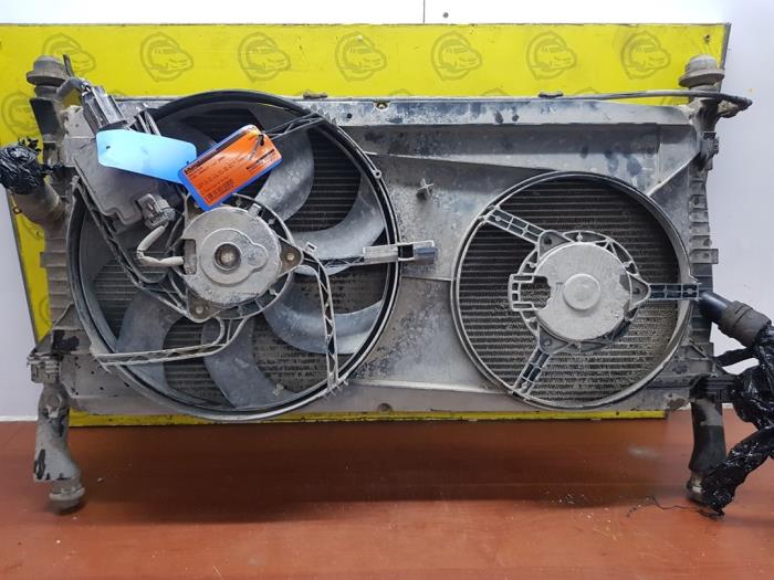 Két Nước Số Sàn Ford Transit Mã phụ tùng 1595061