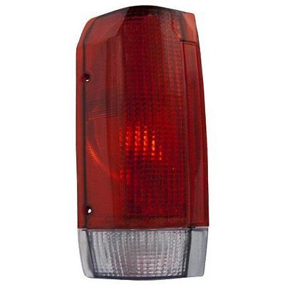 Đèn Hậu Phải Ford Focus Mã phụ tùng 8m5913404bb