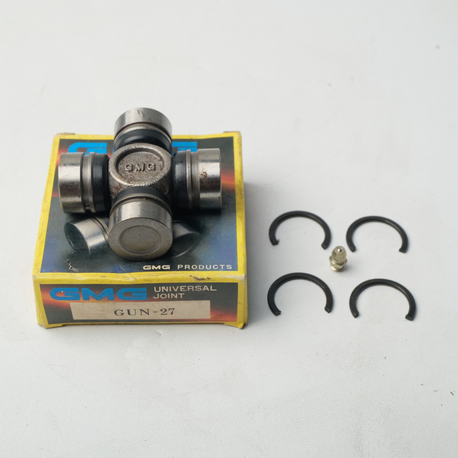 Bi Các Đăng Cầu Trước 26.5 X 71 Ford Ranger OEM GUN27