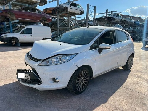 Đèn Hậu Phải Ford Fiesta Mã phụ tùng 8a6113405a
