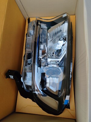 Đèn Pha Phải - Có Bexenon Ford Ranger OEM EB3B13W030SM