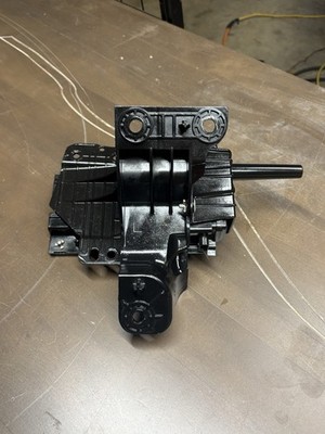 Nẹp Chân Kính Ngoài Trước Phải Ford Ranger Mã phụ tùng AV7926201A38AD
