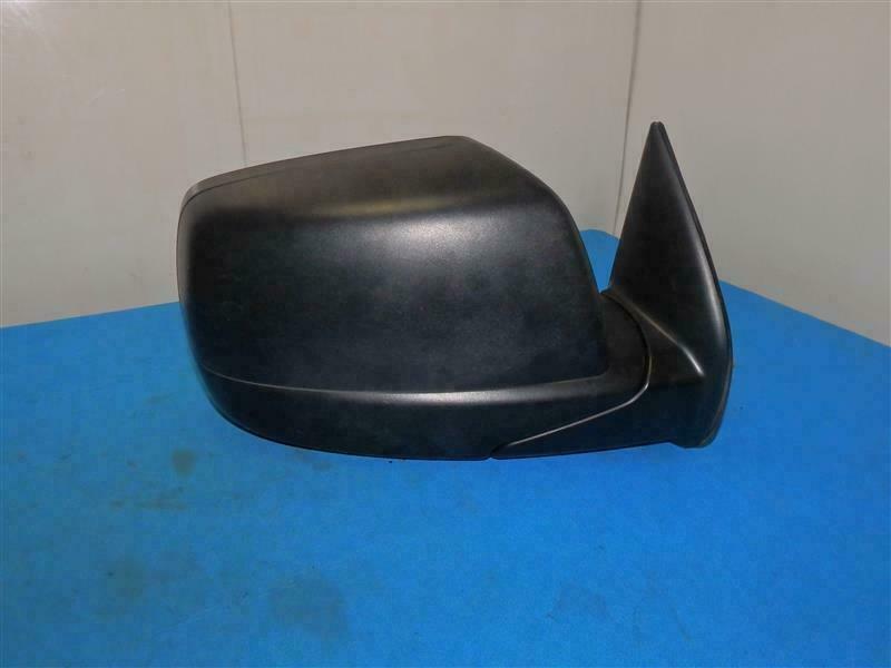 Ốp Gương Chiếu Hậu Phải Ford Ranger Mã phụ tùng ur5669120