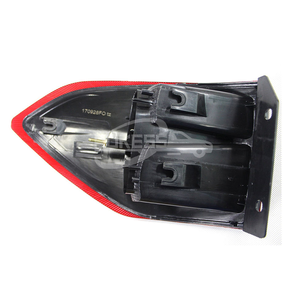 Đèn Hậu Miếng Ngoài Phải Ford Ecosport Mã phụ tùng CN1513404AD