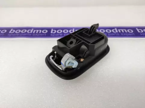 Tay Mở Cửa Trong Phải Ford Laser Mã phụ tùng UM4658330A09