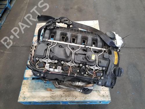 Bậc Lên Xuống Phải Ford Ranger Mã phụ tùng AB3916451HE