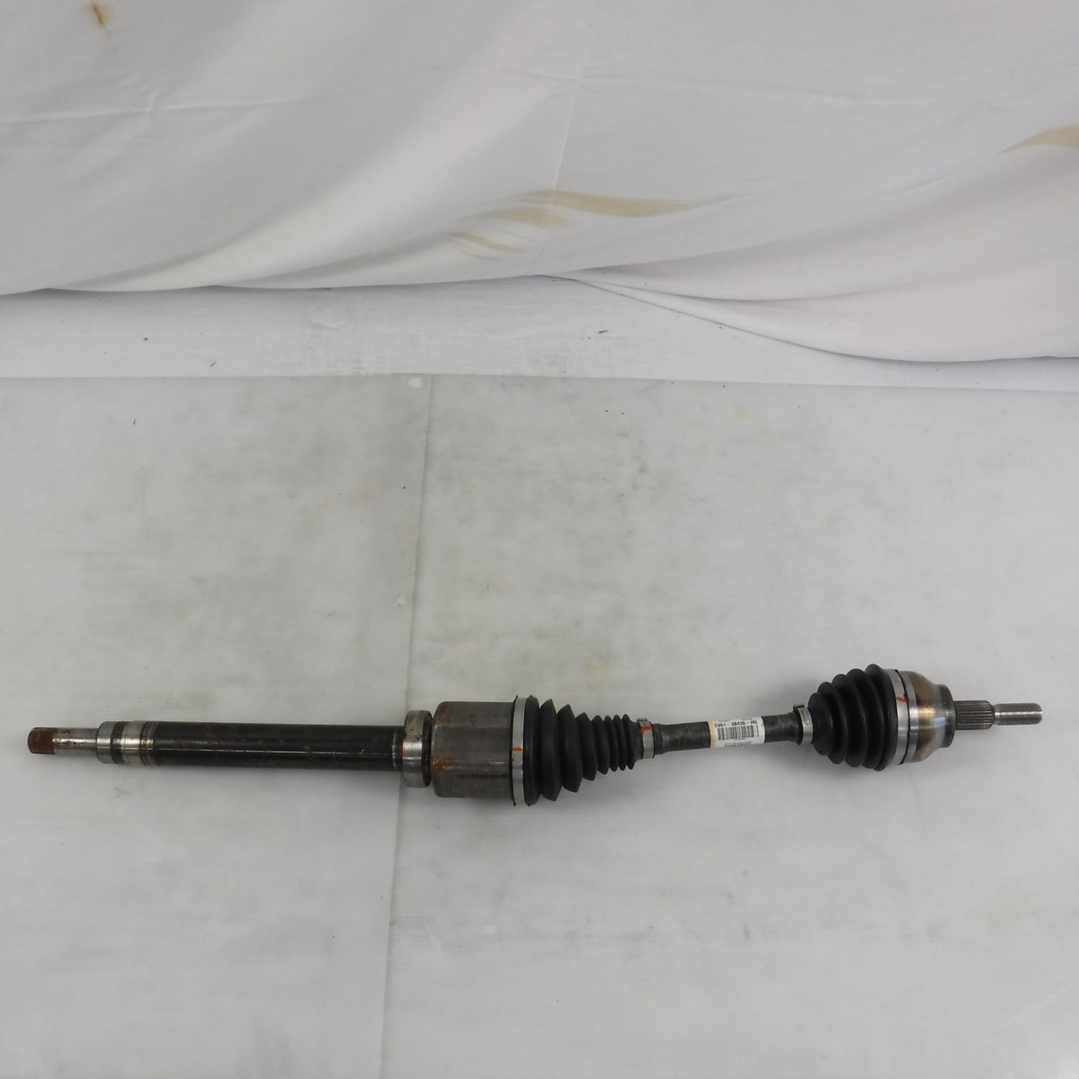 Dây Bảo Hiểm Trước Trái /Phải Ford Ranger Mã phụ tùng Eb3B26611B08AB3YYW