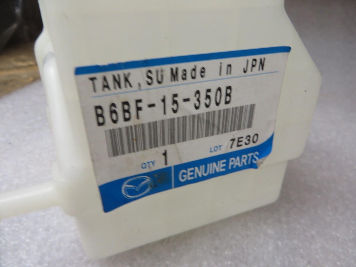 Bình Nước Phụ Ford Laser Mã phụ tùng B6BF15350B