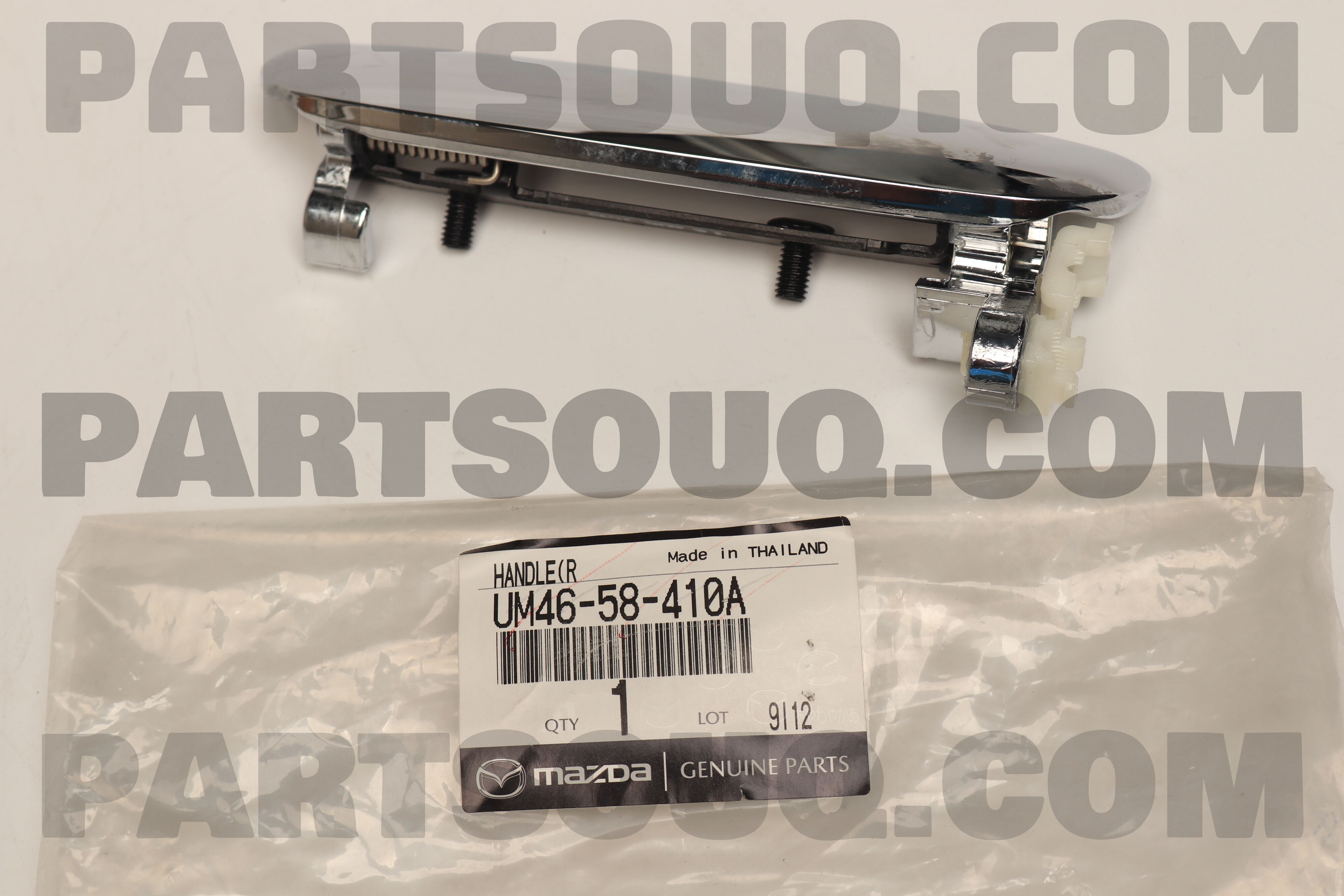 Tay Mở Cửa Ngoài Trước Phải Có Mạ Ford Ranger Mã phụ tùng UM4658410A