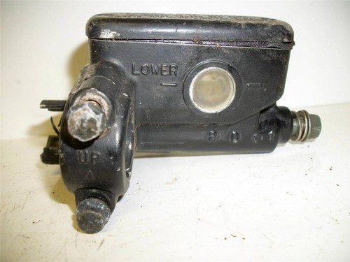 Tổng Côn Trên Ford Transit OEM 511033210
