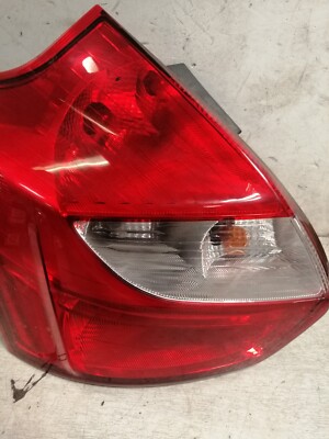 Đèn Hậu Phải (Bản Hatback) Có Led Ford Focus Mã phụ tùng bm5113405bl