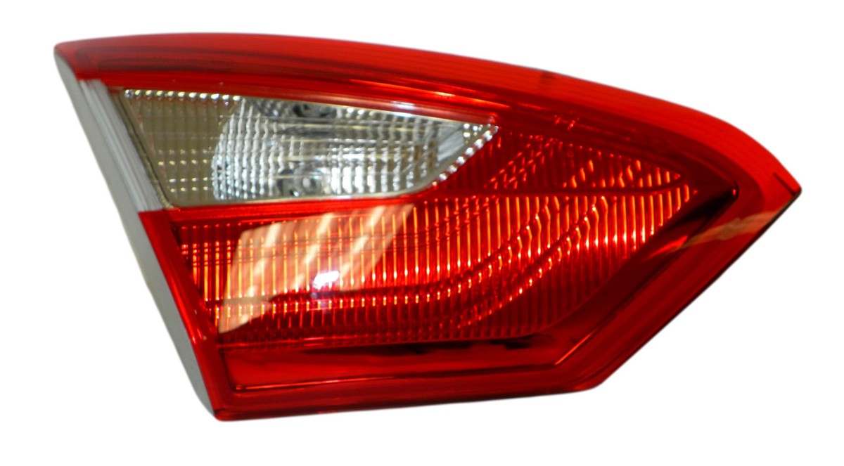 Đèn Hậu Phải (Bản Hatback) Có Led Ford Focus Mã phụ tùng bm5113405bl