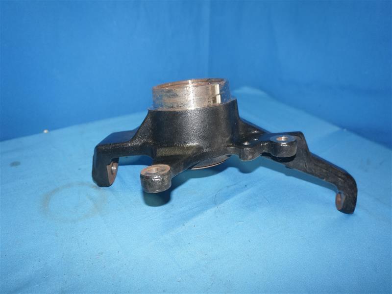 Xi Lanh Phanh Ford Ranger Mã phụ tùng um5133041b