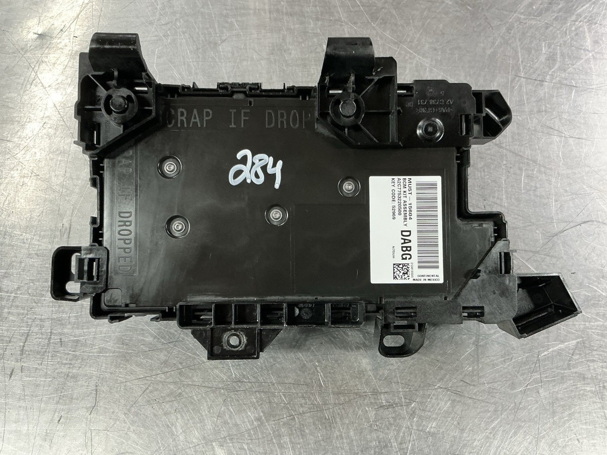 Thước Thăm Dầu Ford Ranger Mã phụ tùng UH0210450