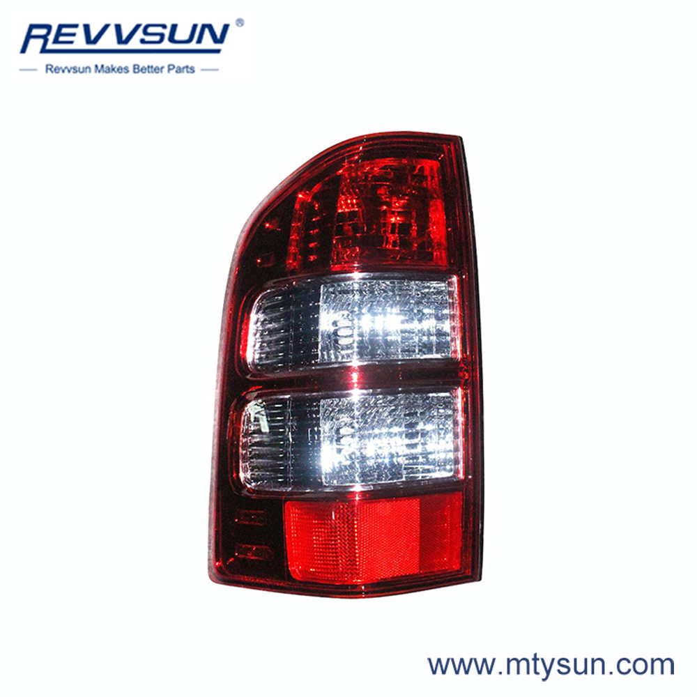 Đèn Hậu Trái Ford Ranger Mã phụ tùng ur8751160
