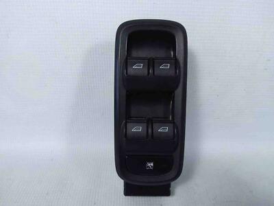 Công Tắc Nâng Hạ Kính Tổng Ford Fiesta Mã phụ tùng 8a6t14a132cc