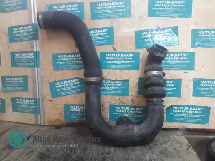 Ống Hút Gió Vào Turbo Bên Phải Ford Ranger Mã phụ tùng AB396C646EC