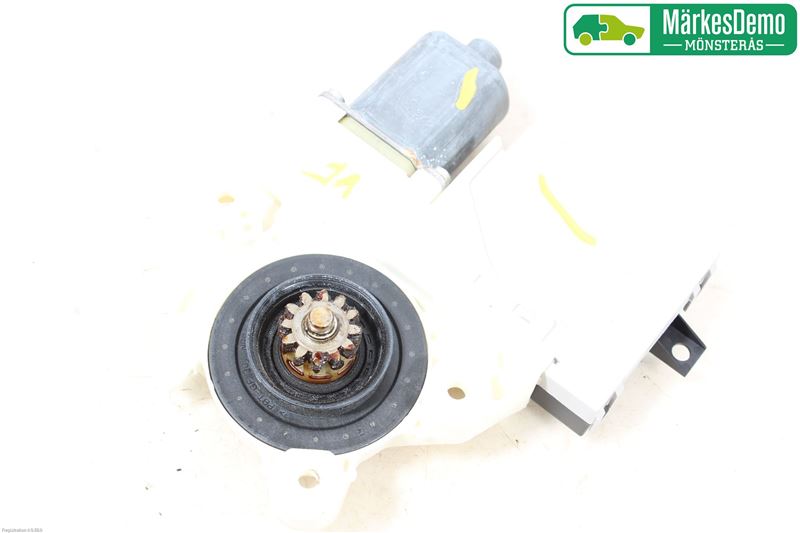 Mô Tơ Nâng Hạ Kính Cánh Cửa Trước Trái Ford Focus Mã phụ tùng 7M5T14D218HC