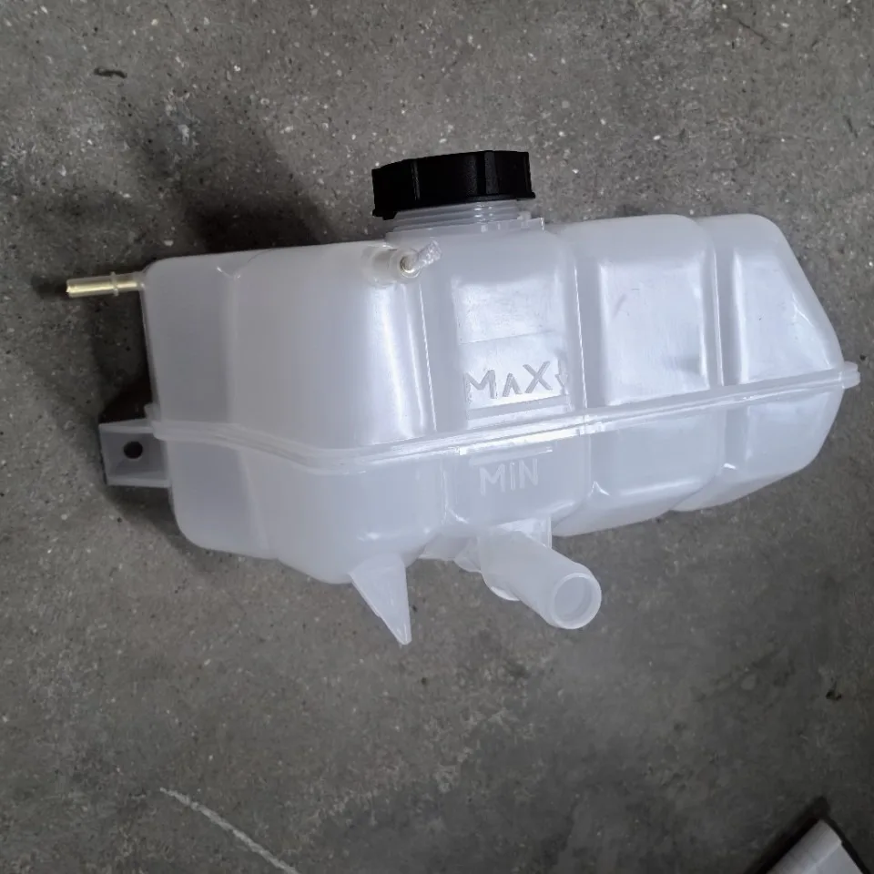 Bình Nước Phụ Ford Ranger Mã phụ tùng AB398K089AA