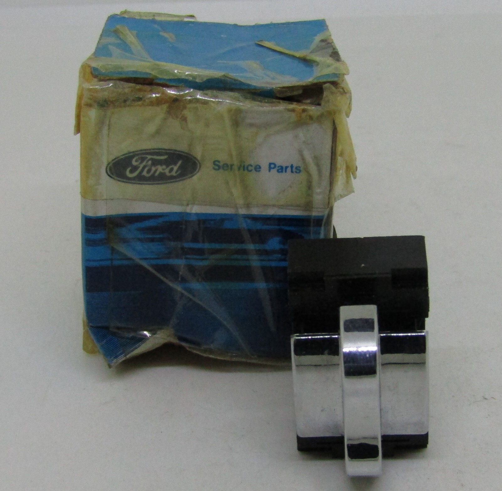 Công Tắc Nâng Hạ Kính Cánh Cửa Trước Trái Ford Transit Mã phụ tùng 9C1914529AA
