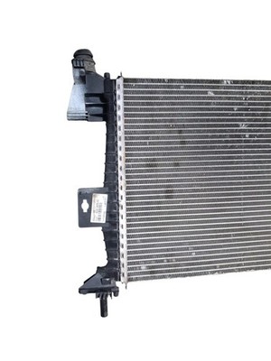 Két Nước Ford Focus Mã phụ tùng BV618005AD